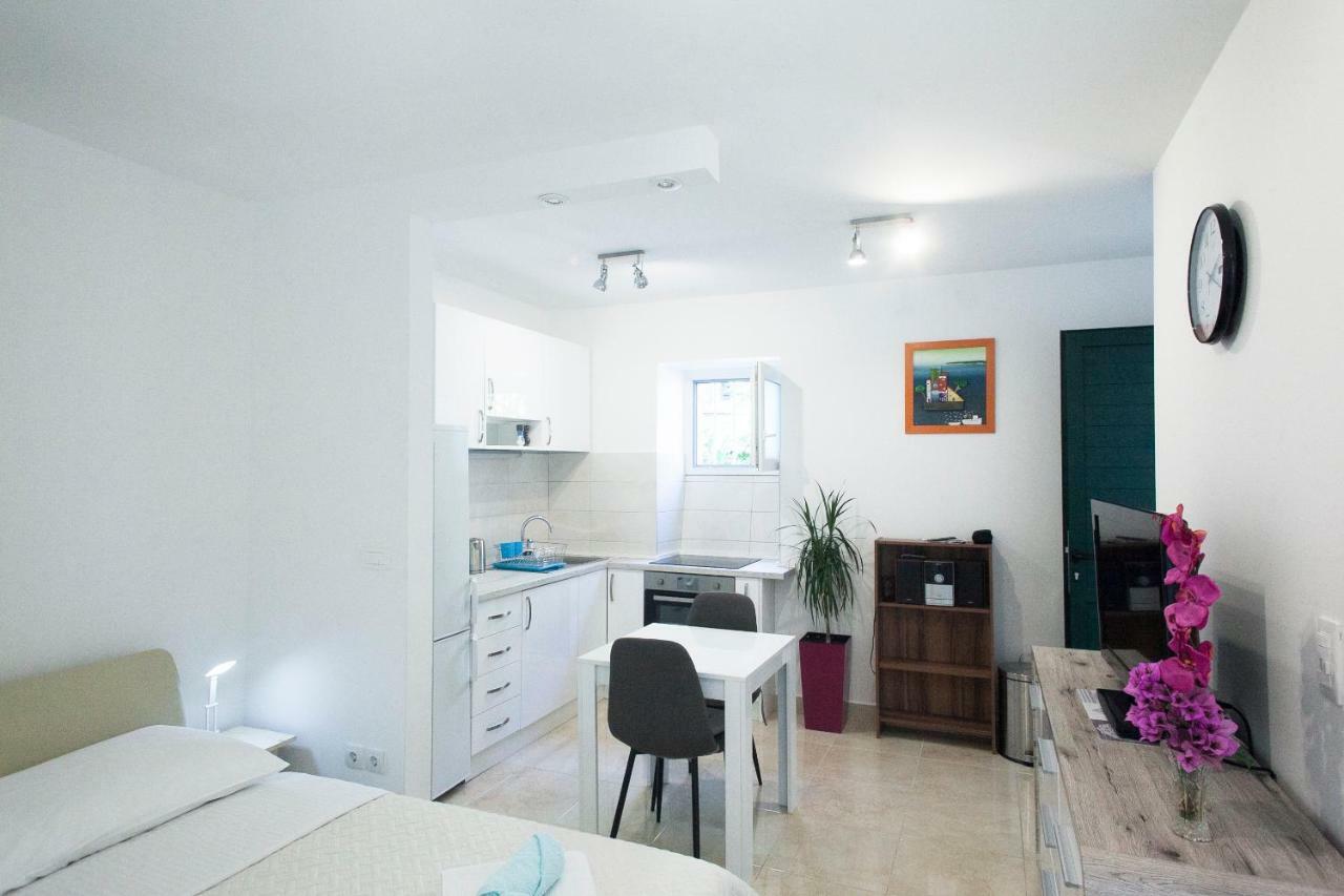 King'S Garden Studio Split Bagian luar foto